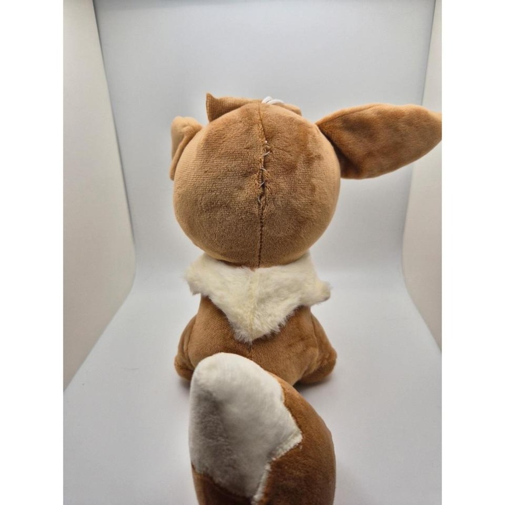 Eevee - Picture 3 of 3